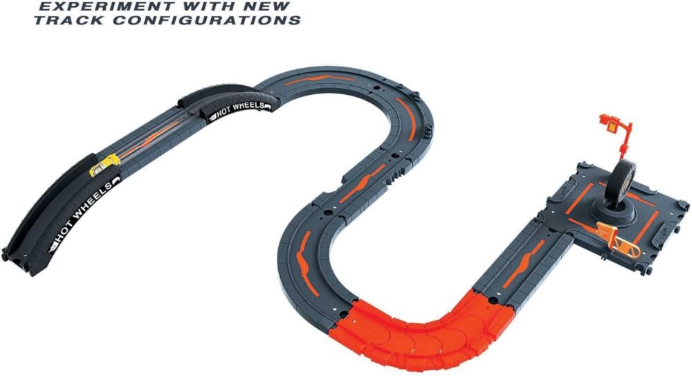 Hot Wheels City Track Pack, 10 Piece Set Includes Track Base & Various Track Pieces to Build a Cityscape, with 1 Hot Wheels Car, Connects to Other Sets, Gift for Kids 4 Years & Up, HDN95 - Image 5