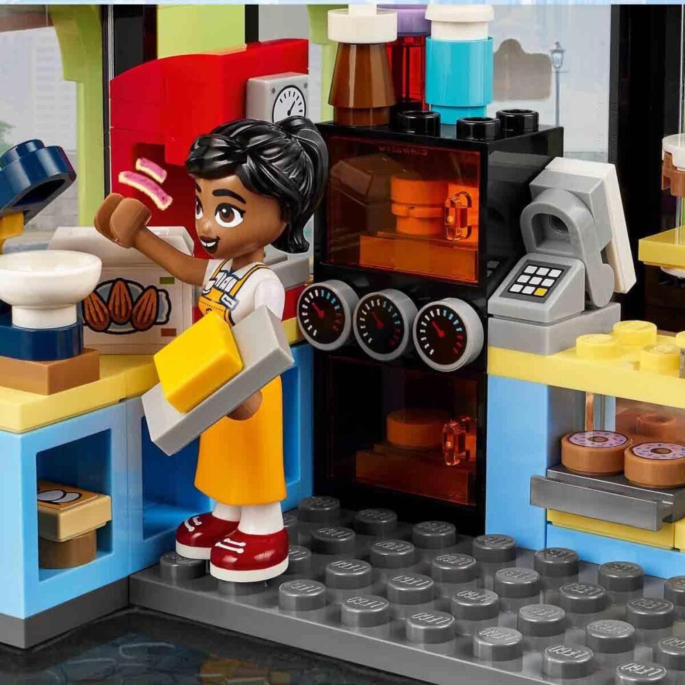 Friends Heartlake City Café Toy for Kids, Bakery Building Set, Birthday Gift Idea for 6 Plus Year Old Girls and Boys, with 3 Mini-Dolls and a Dog Figure 42618 - Image 2